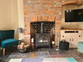 Gorgeous 2 bedroom Kintbury cottage - Image 3