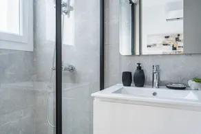 Doria 2-Bedroom Apartment & Balcony in Larnaca - Image 3