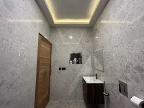 Luxury one Bedroom Villa With Wifi and Netflix - Image 4