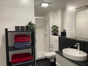 KL37: Stunning High-End 2BR in Kaiserslautern City with AC + Prime Location - Image 2