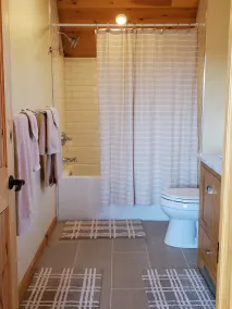 Separate guest studio apartment 2.5 miles from downtown Chagrin Falls - Image 4
