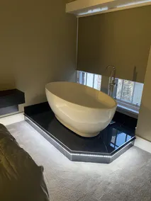 Luxury boutique apartment - Image 4