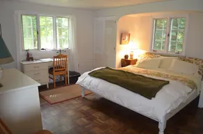 Private Kent Getaway With Views, Pond & Pool - Image 4