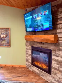Lazy Elk Lodge •Luxury Cabin •Game Room •Fire Pit - Image 3