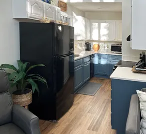 Two Bedroom Bayside Condo - Image 5