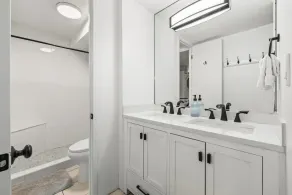 Beachfront Condo with Beach Access & Pool - Image 5