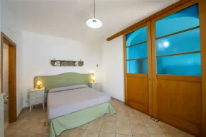 Dipinto di Blù, charming apartment with access to the sea - Image 5