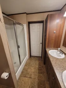Spacious home on dead end culdesac in quiet country community - Image 5