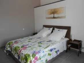 SPACIOUS HOUSE 5 MINUTES WALK FROM THE VILLAGE SWIMMING POOL COMFORT, CALM - Image 4