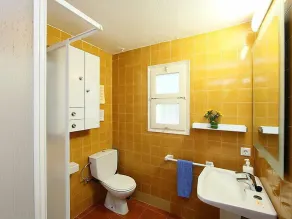 Voll ausgestattetes Ferienhaus mit Garten, Grill und Terrasse | Bergblick | Perfekt für die Arbeit von Zuhause | Haustiere sind willkommen - Image 3
