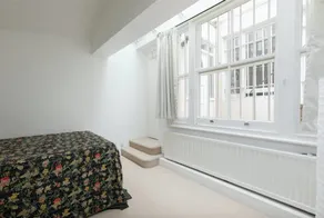 JOIVY 2 bed Flat by Maida Vale Tube & Shops - Image 5