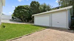 Howitt House | Central Metung Village Retreat - Image 4