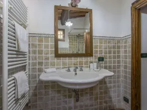 Incantevole appartamento in villa per 4 ospiti con piscina, WIFI, TV, patio e animali ammessi - Image 2