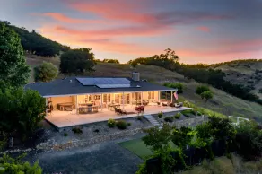 Hot Tub + Theater + Lawn Games | Lake Views + Oak Hills | The J's Nest - Image 3