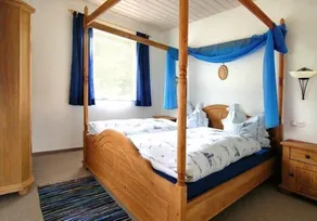 Ferienwohnung Nr. 5, 30 qm, Schlafzimmer, Wohnzimmer mit Küchenzeile, 1 Zustellbett, Terrasse, 4 Sterne, max. 3 Personen - Image 5