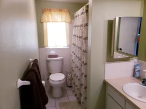 Wunderbares Haus mit beheiztem Pool in der Nähe von Stränden und Shamrock Park gratis WiFi - Image 5