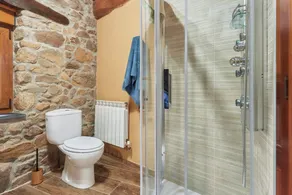 Casa Rural Abuelo Jose in El Bierzo – Private Pool, Mountain Views & Skiing - Image 5