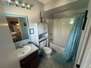 Surfside Suites - Image 3