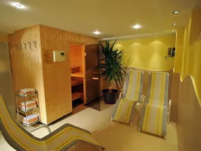 Doppelzimmer mit Dusche, WC #5 - Gästehaus - Pension Hölzl - Image 2