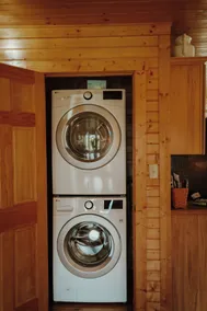 Stunning Blue Ridge Mountain View Cabin with Covered Hot Tub in Luray, VA - Image 3