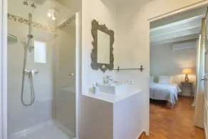 Wunderschöne Landvilla mit privatem Pool und großem Garten - Image 3