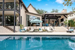 Luksus møder Komfort 6BR / 3BA Home Fabulous Outdoor Patio & Pool 8 Mins Downtown - Image 3