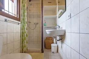 Casa vacanze 'Petite Maison' con vista mare, terrazza privata e giardino privato - Image 3