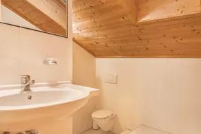 Appartement 'Ladinser Hof Reiterstube' avec vue sur la montagne, jardin partagé et Wi-Fi - Image 3