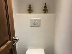 Cozy apartment near slopes, parking included, sleeps 6 - Image 3