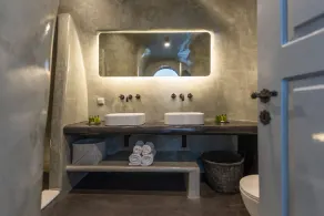 NK Cave House Villa - Image 3