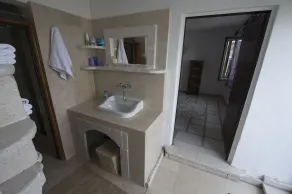 House Sandra - Image 2