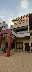 Sapphire Villa Luxury stay with 3 bedroom and rooftop sky Lounge - Image 5