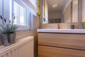 Feriebolig med udendørs pool - Image 3