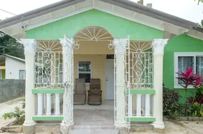 Short and longTerm ,Vacational rental home. - Image 2