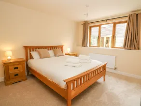 THE STABLES, family friendly, luxury holiday cottage in Knighton - Image 5