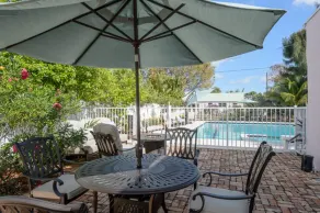 THE OASIS SUITE AT OLD COLORADO INN - Image 5