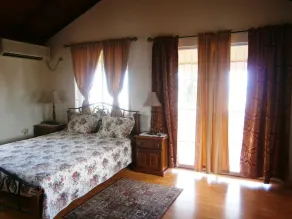Prime Ocean View Vacation Villa, San-Fernando (Budget-Priced, WIFI,) - Image 5