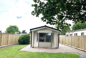 Holiday-Chalet Westenwind 4p. Amsterdam & Beach - Image 3