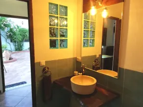 STUDIO ROMANTICO IN SPLENDIDA VILLA SUL FIUME VICINO AL MARE - Image 2
