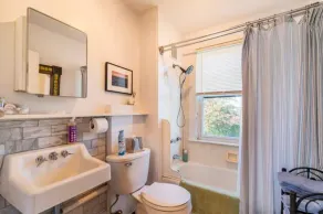 ☼ Westport Point ☼ beach house on 1/2 acre easy access to beach/historic village - Image 3