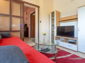 Sunny Escape Holiday Home Dicmo With Pool and Gym - Image 5