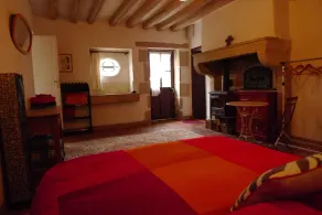 Casa rural en una hermosa propiedad de 6 hectáreas de claros prados y bosques - Image 4