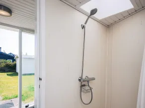 4 person holiday home in Blokhus - Image 4