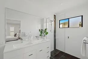 Private Mudjimba Beach Abode - Image 2
