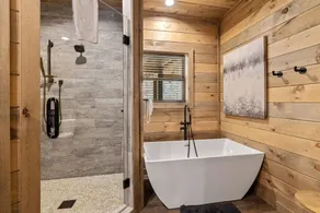 Over The Top cabin - Image 3