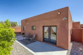 Centennial Hills Luxury Guesthouse In Northwest Las Vegas - Image 3