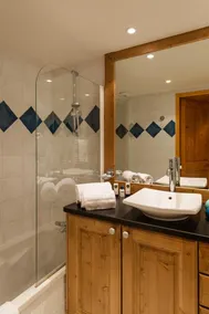 200m from ski slopes, fitness, swimming pool, terrace, balcony, tv, ski locker, 43m² - Image 3