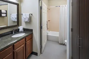 Suite with Air-Conditioning, Outdoor Pool Access, Free Breakfast + More! - Image 3