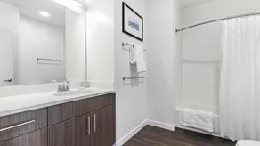 Landing Furnished Apartments - Red Oak - Image 5