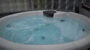 Gîte BOYER BAS med pool og spa - Image 3